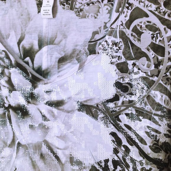 Lot(2) Blouses Tops Lady-XL Burnout Scarf Flutter Sleeve Flower Sequin Animal - Picture 5 of 9